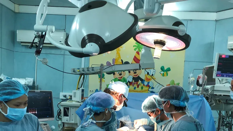 Một ca ghép gan tại Bệnh viện nhi đồng 2