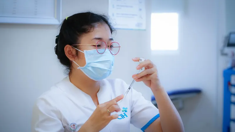 Tặng gần 100 liều vaccine ngừa ung thư cổ tử cung cho phụ nữ có hoàn cảnh khó khăn