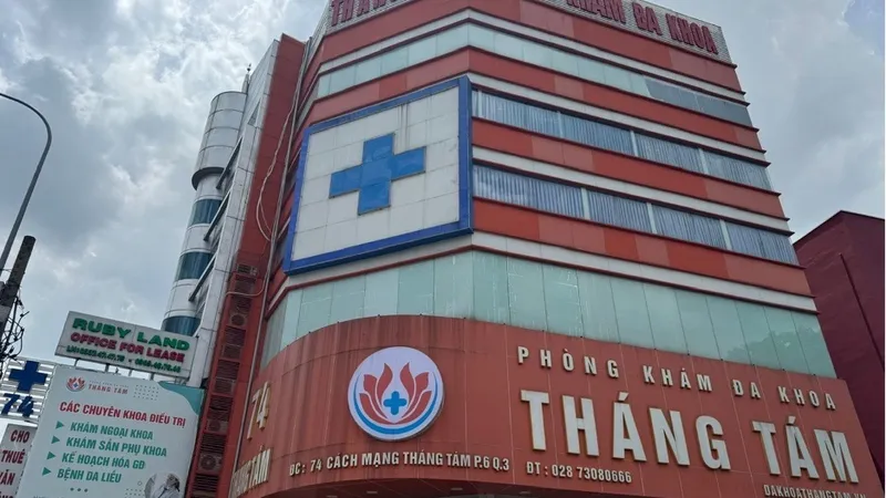 Tái vi phạm “vẽ bệnh, moi tiền”, Phòng khám đa khoa Tháng Tám bị đình chỉ hoạt động