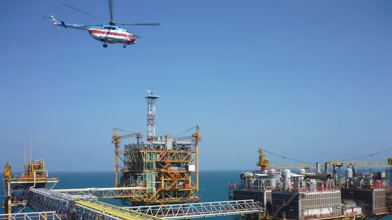 Giàn công nghệ Trung tâm 2, mỏ Bạch Hổ của Liên doanh Việt - Nga Vietsovpetro