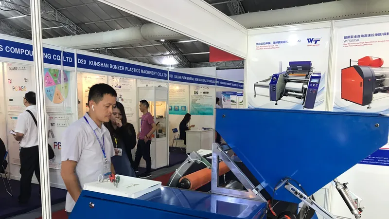 Hơn 500 nhà cung cấp tham dự triển lãm ngành cao su, nhựa