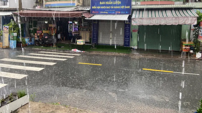 Khu vực Nam bộ mưa do ảnh hưởng bão Choi-Wan