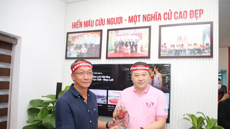Chủ tịch Tập đoàn C.P. Việt Nam hiến máu tại Bệnh viện Đa khoa Nông Nghiệp