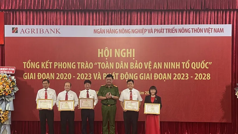 Tăng cường phòng chống tội phạm liên quan ngân hàng