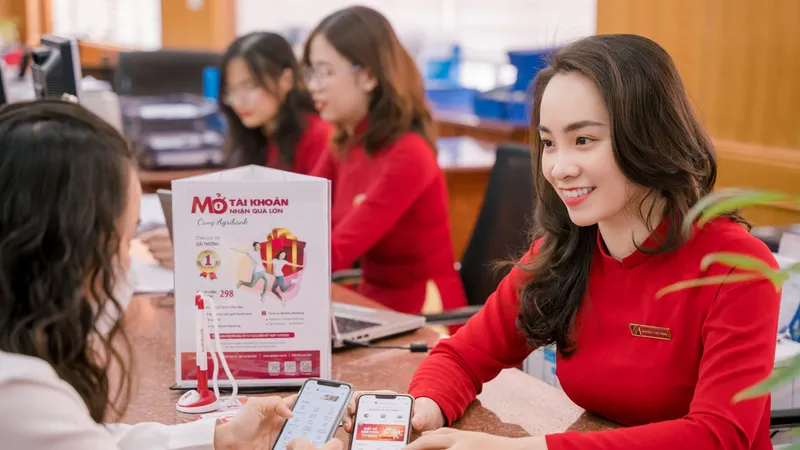 Fitch Ratings xếp hạng nhà phát hành dài hạn đối với Agribank ở mức BB, triển vọng “Tích cực” cao nhất trong các ngân hàng thương mại tại Việt Nam