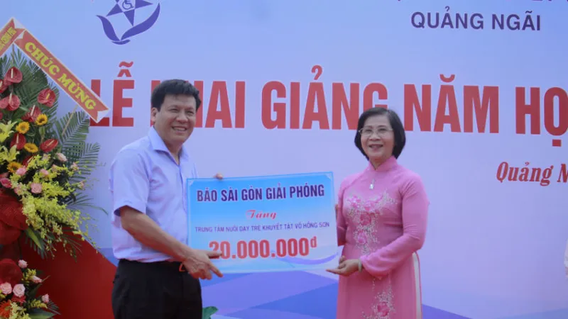 Hơn 3 tỷ đồng ủng hộ Trung tâm Nuôi dạy trẻ khuyết tật Võ Hồng Sơn