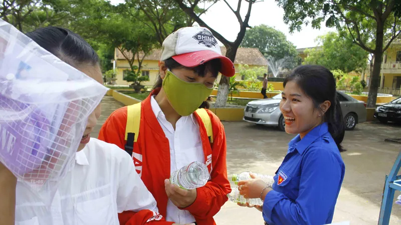 Quảng Ngãi: Thủ khoa tốt nghiệp đạt 32,63 điểm, xuất hiện 2 điểm 10 ở môn Địa lý và Lịch sử