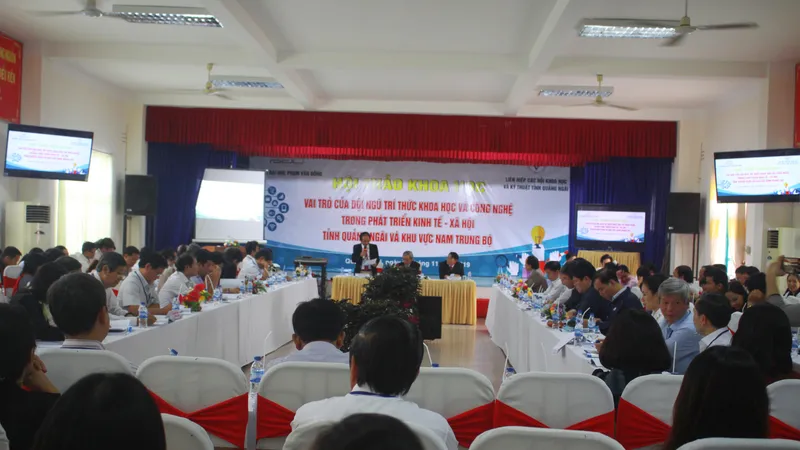 Đội ngũ trí thức khoa học và công nghệ đang góp phần phát triển đất nước