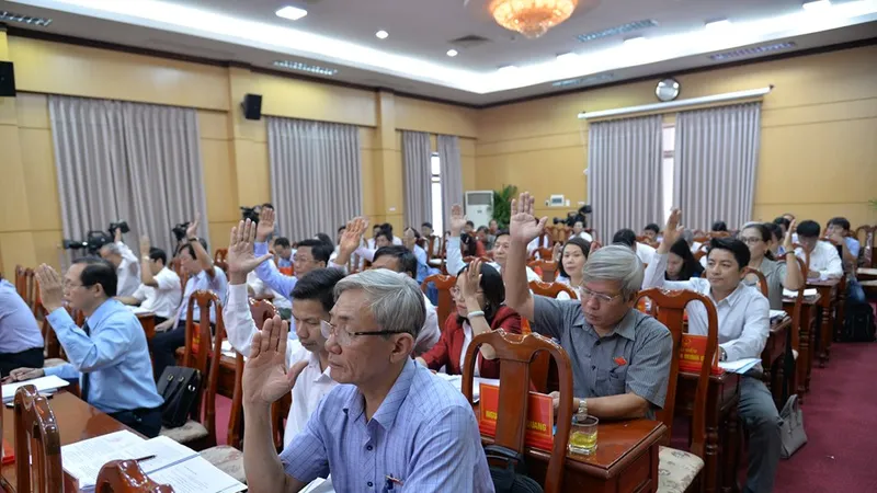 Miễn nhiệm chức vụ Chủ tịch UBND tỉnh Quảng Ngãi đối với ông Trần Ngọc Căng