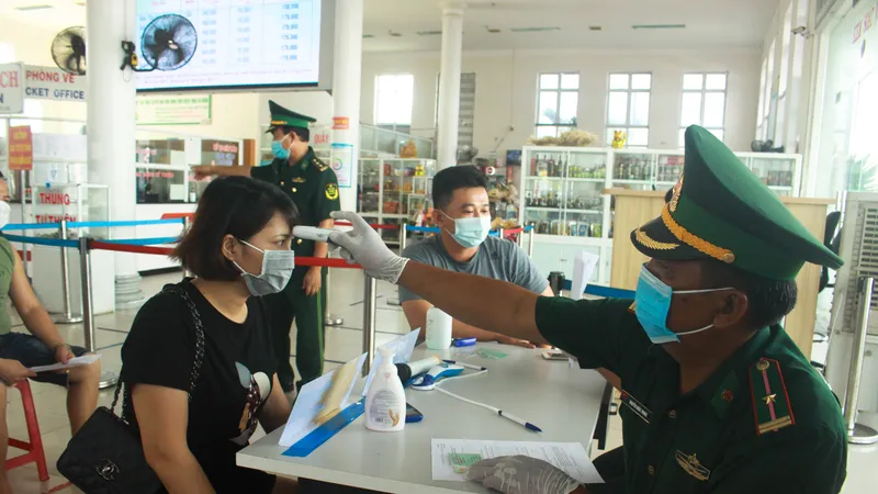 Siết chặt phòng, chống Covid-19 ra vào cảng Sa Kỳ-Lý Sơn