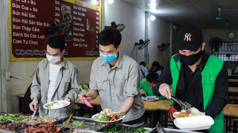 Từ ngày 1-12, cơ sở kinh doanh dịch vụ ăn uống tại Quảng Ngãi được mở cửa