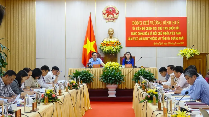 Quang cảnh buổi làm việc
