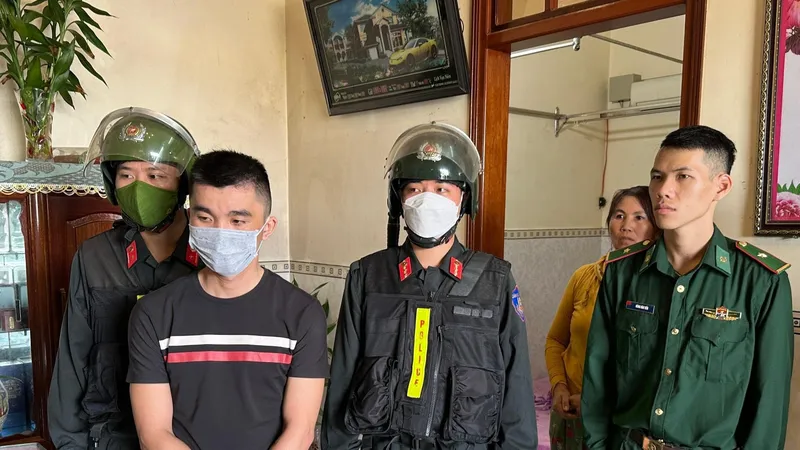 Quảng Ngãi: Bắt đối tượng tổ chức cho người khác trốn ra nước ngoài trái phép