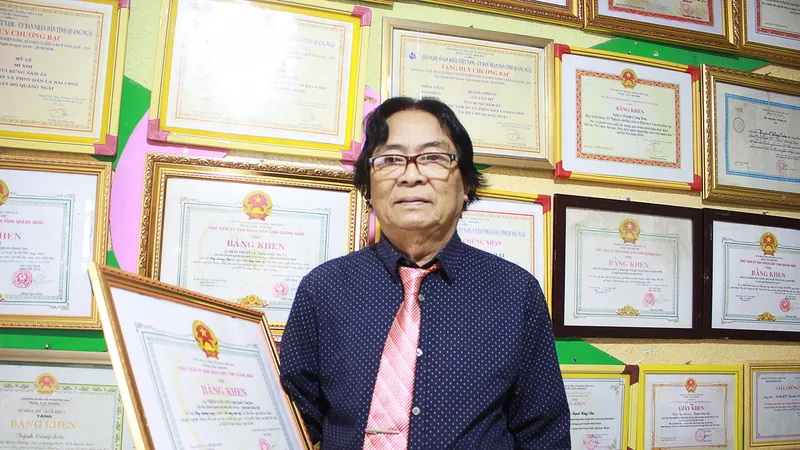 Nghệ nhân nhân dân Trịnh Công Sơn. Ảnh: NGUYỄN TRANG