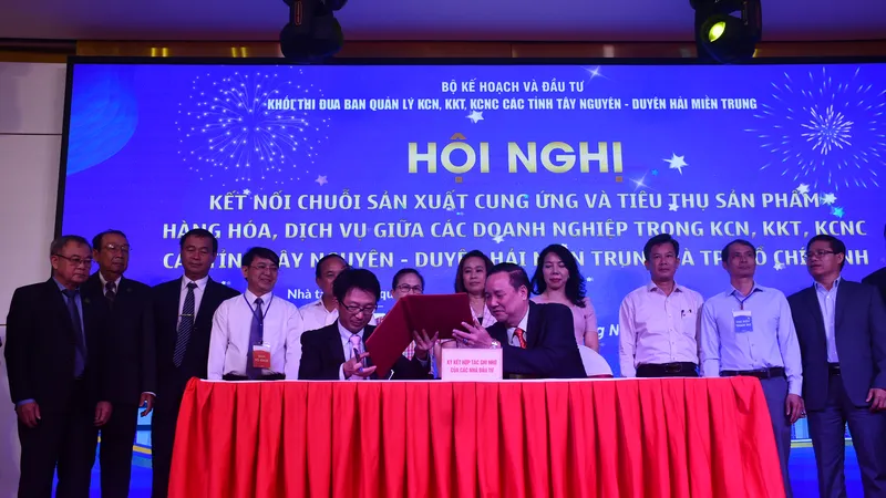 Ký kết biên bản ghi nhớ hợp tác giữa doanh nghiệp các tỉnh Tây Nguyên, Duyên hải miền Trung và TPHCM