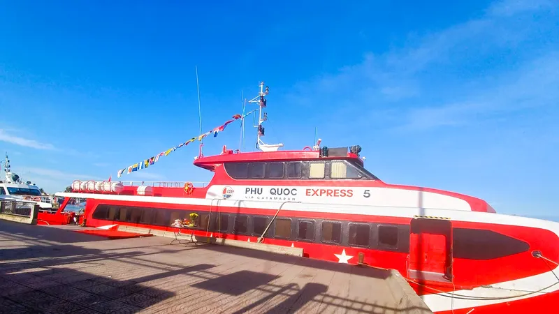 Quảng Ngãi: Đơn vị vận tải thứ 5 chính thức đi vào hoạt động tuyến Sa Kỳ-Lý Sơn