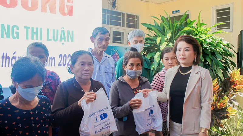 Quảng Ngãi: Tấm lòng thiện nguyện của người phụ nữ hướng về quê hương