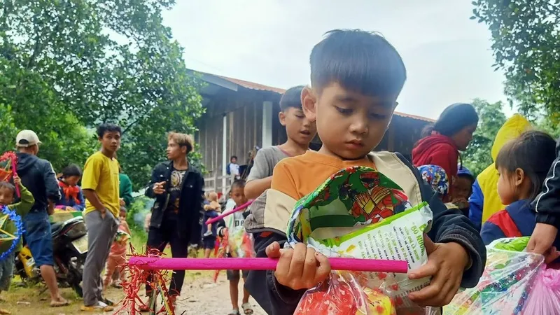 Trăng rằm rẻo cao và giấc mơ con trẻ