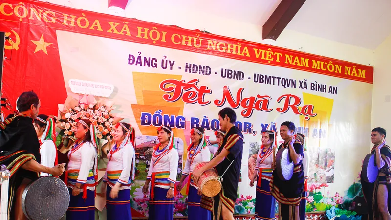 Xã miền núi ở Quảng Ngãi vui Tết Ngã rạ