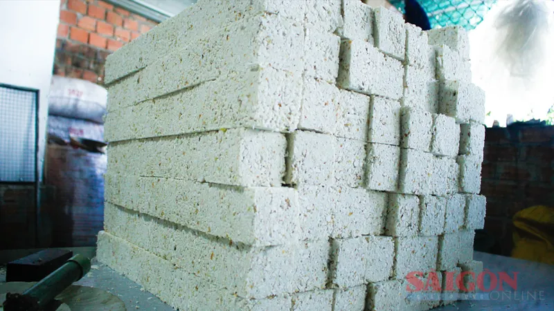 Giữ gìn nghề đóng bánh nổ thủ công truyền thống Quảng Ngãi