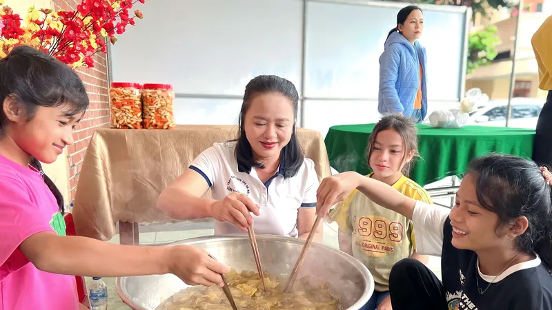 Tết ấm cho trẻ em mồ côi tại Trung tâm Công tác xã hội tỉnh Quảng Ngãi