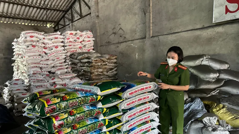 Tuyên phạt 5 năm tù đối với Giám đốc có hành vi sản xuất phân bón giả