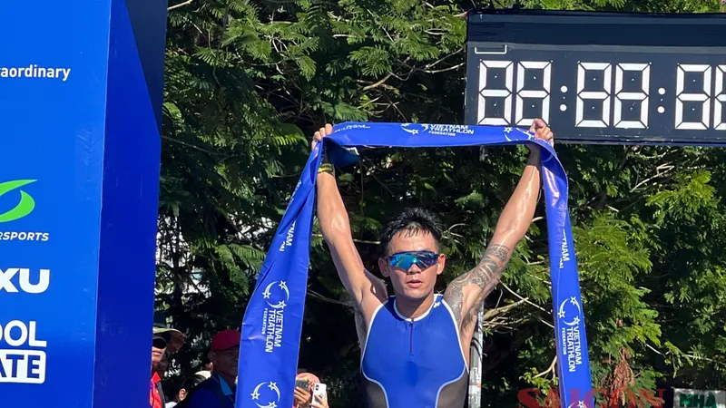 Tranh tài Giải vô địch quốc gia Triathlon 2024