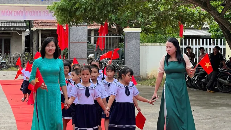 Lễ khai giảng năm học mới trên khắp tỉnh Quảng Ngãi