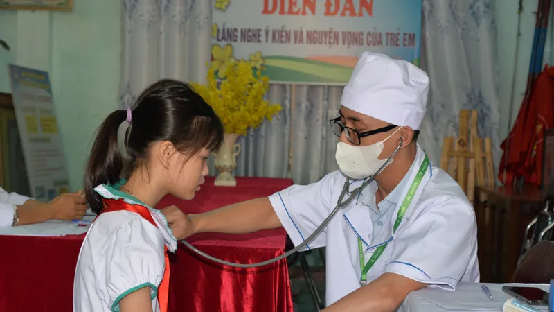 Quảng Ngãi hoàn thành tiêm vaccine phòng bệnh sởi cho 24.000 trẻ em trước ngày 3-4