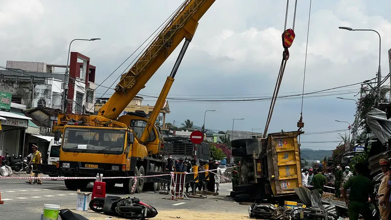 Vụ tai nạn giao thông xảy ra tại Quảng Ngãi là do tài xế thiếu chú ý quan sát