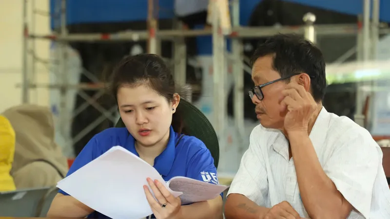 Quảng Ngãi triển khai 97 đội hình tình nguyện hỗ trợ người dân làm thủ tục hành chính