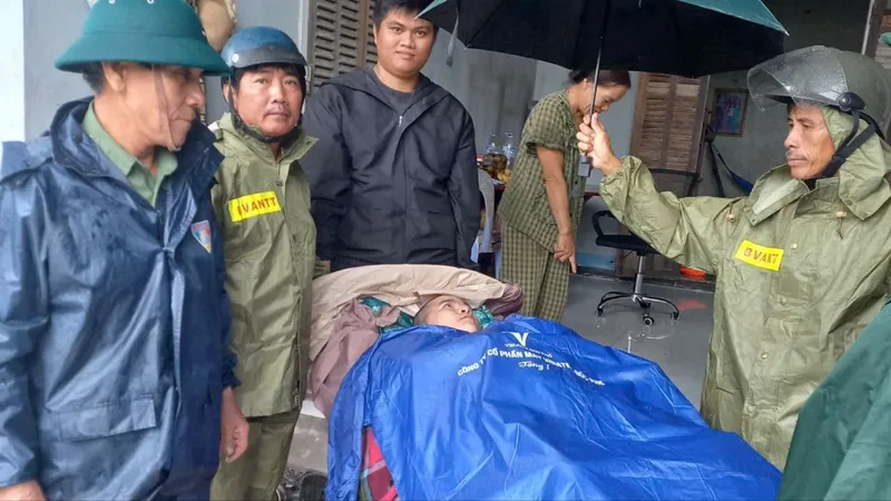 Chủ tịch UBND tỉnh Quảng Ngãi yêu cầu đảm bảo 100% quân số trực bão từ 20 giờ ngày 6-11 đến 8 giờ ngày 7-11