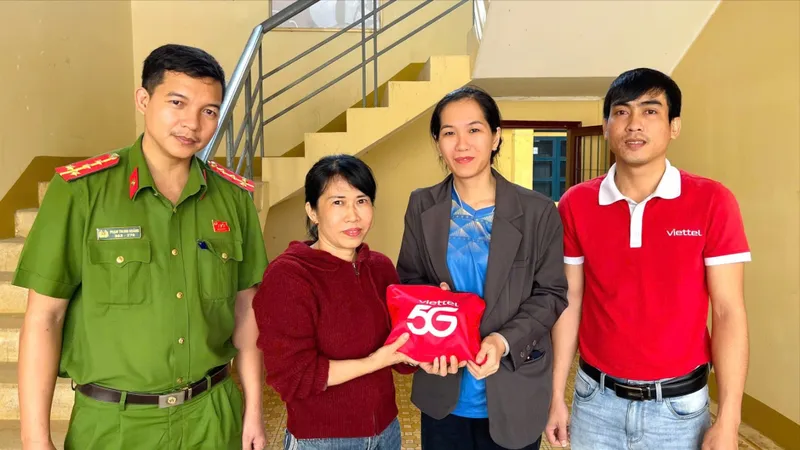 Quảng Ngãi: Nhặt được 117 triệu đồng đem trả lại cho người đánh rơi