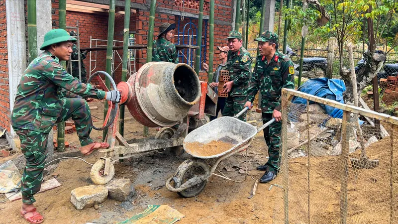 Quảng Ngãi: Thần tốc xây dựng nhà cho dân đón tết