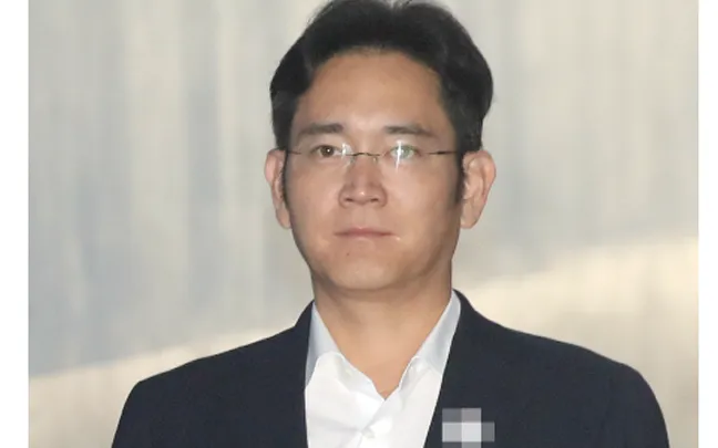 "Thái tử Samsung" chối tội tại tòa