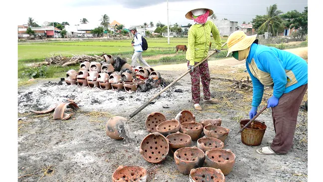 Đến Bình Đức ngắm gốm Gọ 