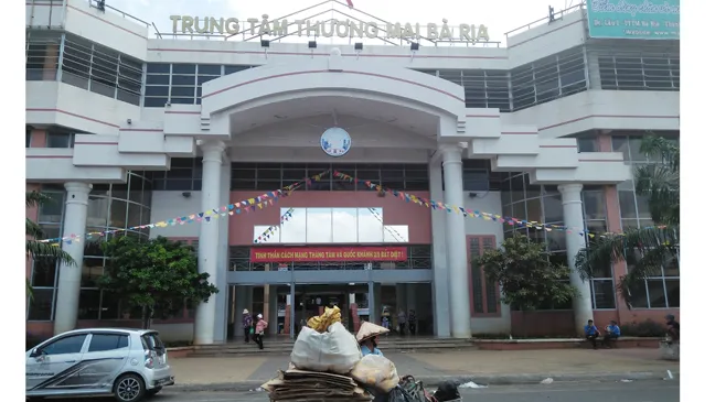 Kỷ luật Chủ tịch UBND TP Bà Rịa vì chậm xử lý sai phạm của vợ