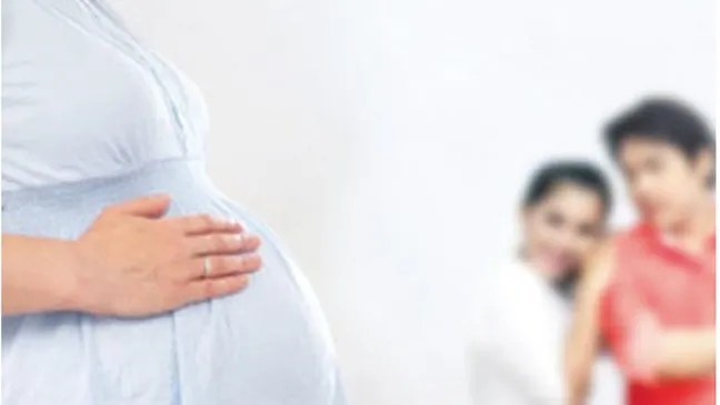 Ly hôn khi đang nhờ người mang thai hộ