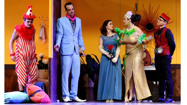 Hài kịch Lend Me A Tenor: Món ngon lạ miệng