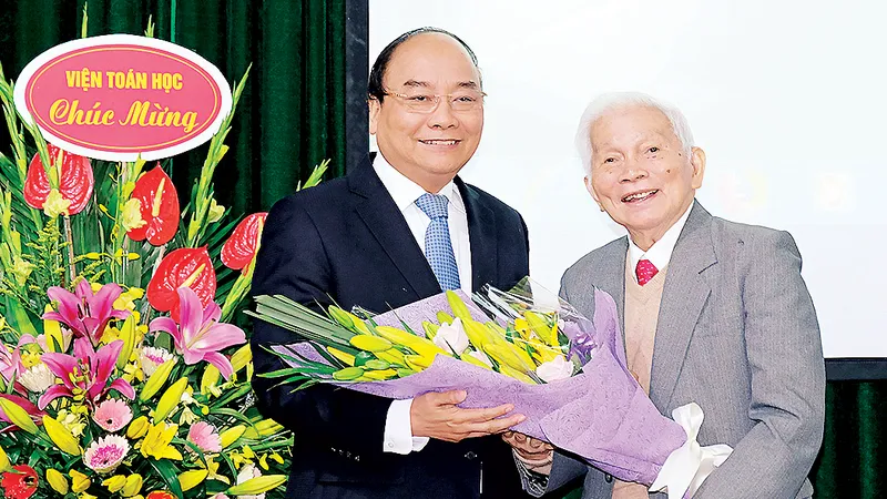 Động viên người giỏi theo đuổi lĩnh vực toán học