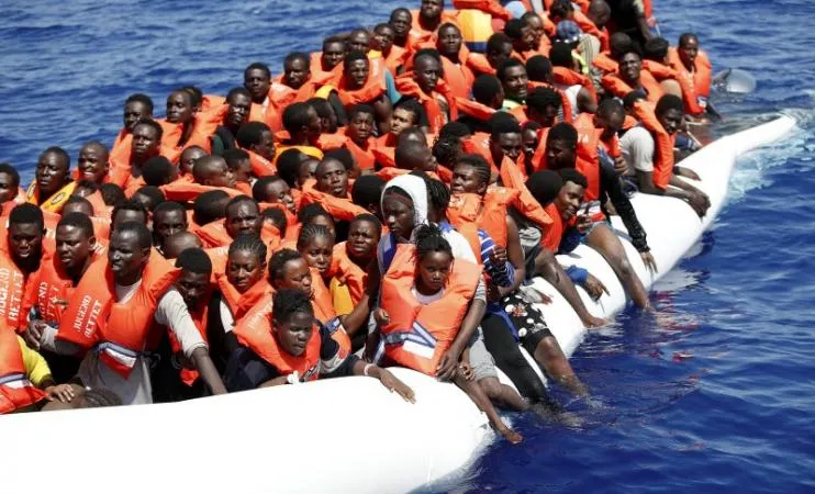 Chuyến bay đầu tiên đưa người di cư từ Libya tới Italia