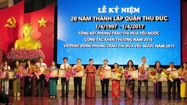 Kiểm tra, giám sát tốt để giữ cán bộ