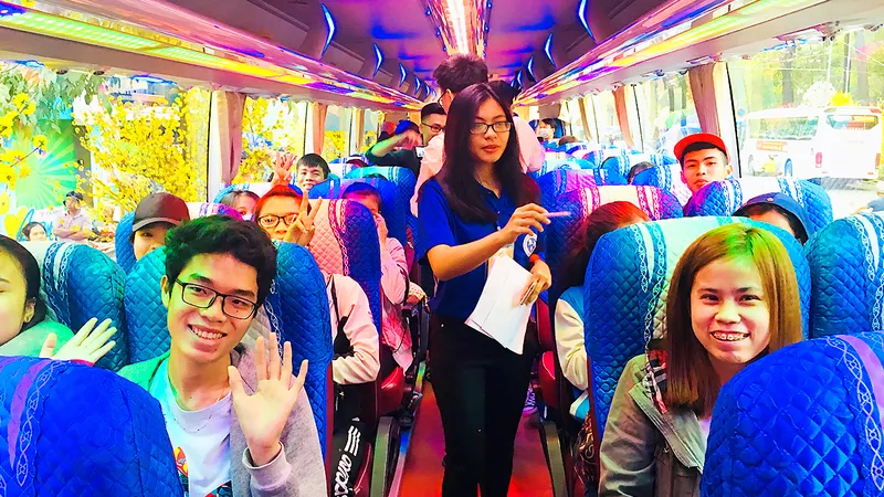Ấm áp “Chuyến xe mùa xuân” 