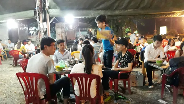Lấy đêm làm ngày