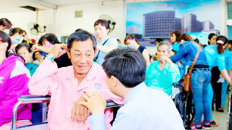 Nối những tấm lòng nhân ái và bệnh nhân nghèo