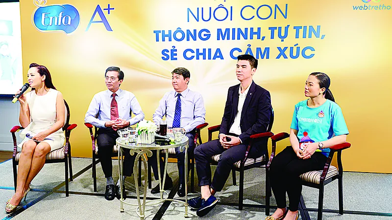 Hội thảo về “Nuôi con thông minh, tự tin và sẻ chia cảm xúc”
