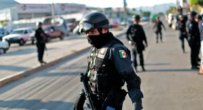 6 cảnh sát giao thông Mexico bị sát hại