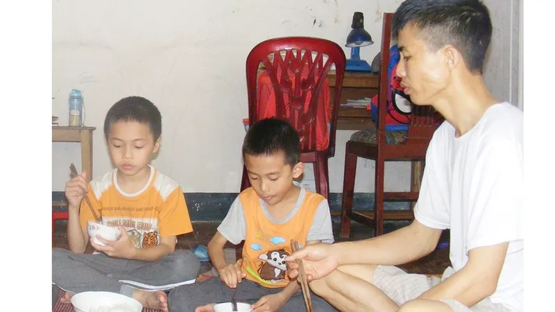 3 bố con cùng mắc bệnh tan máu bẩm sinh