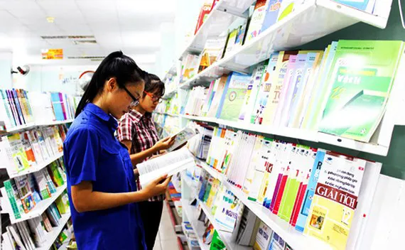 Thêm 3 nhà xuất bản in sách giáo khoa