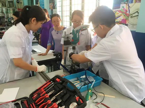 Phát triển STEM toàn diện và linh hoạt